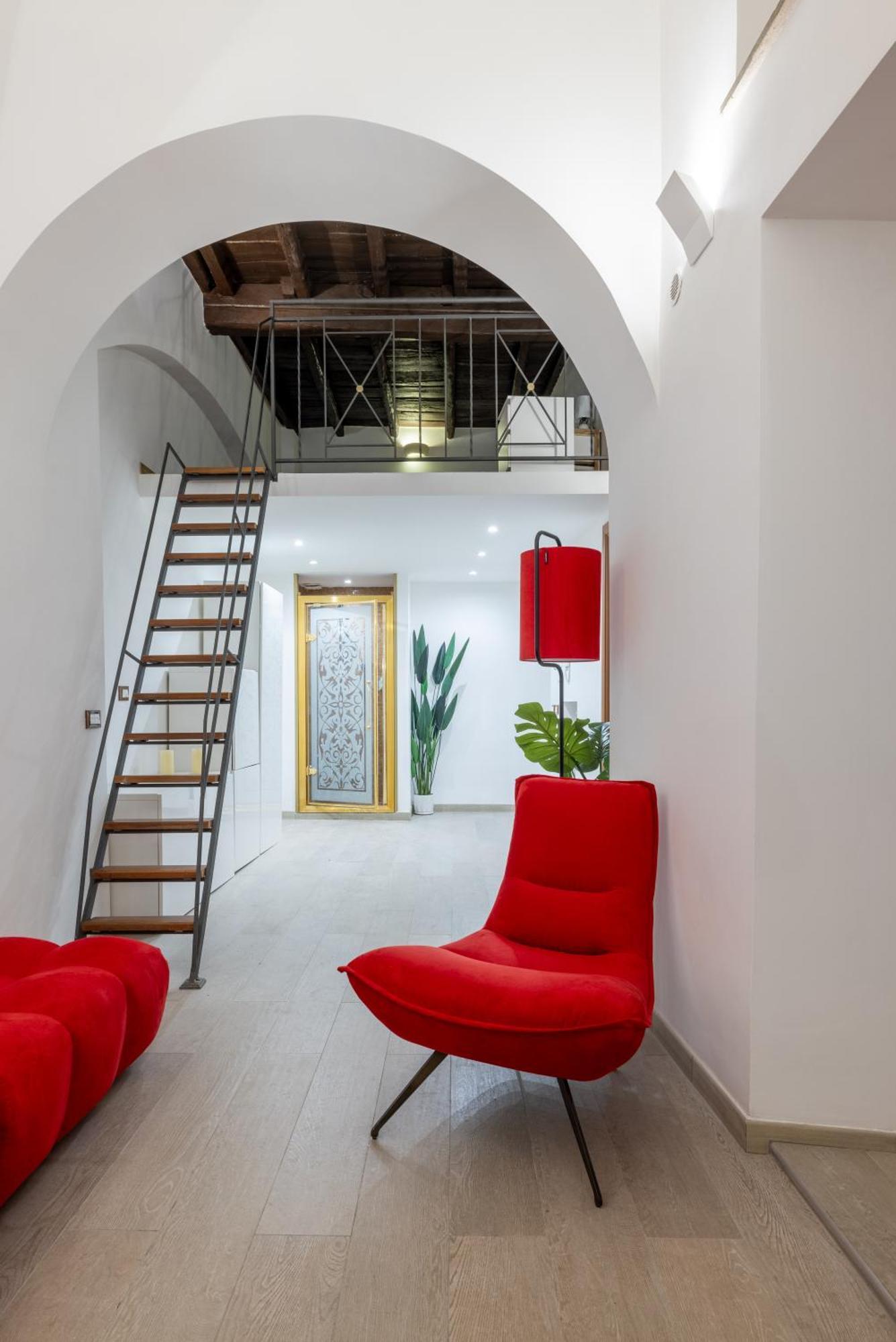 Lovely Studio Apartment - Capocci 로마 외부 사진